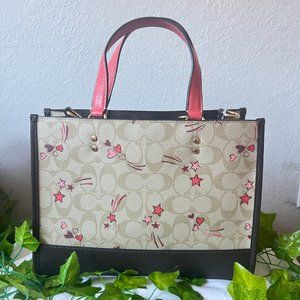 Dempsey Carryall In Signature Canvas With Heart And Star Print ck573